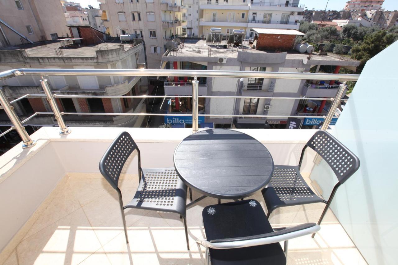 Nika Hotel Sarandë Exterior foto